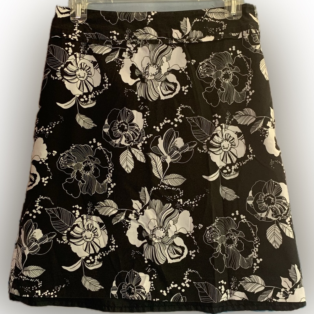 H&M Black & White Floral Print Knee Length Layered Pencil Skirt Size 6